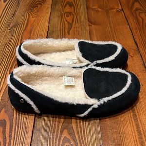 Ugg slippers size 8.5